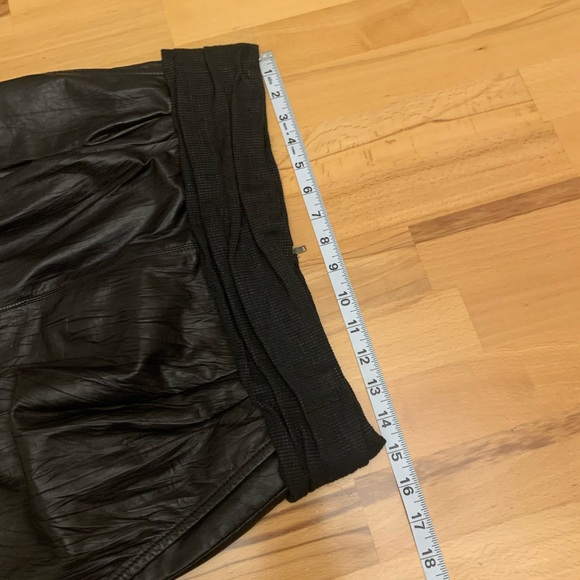 ALC black genuine leather mini skirt size 4 - Picture 11 of 11